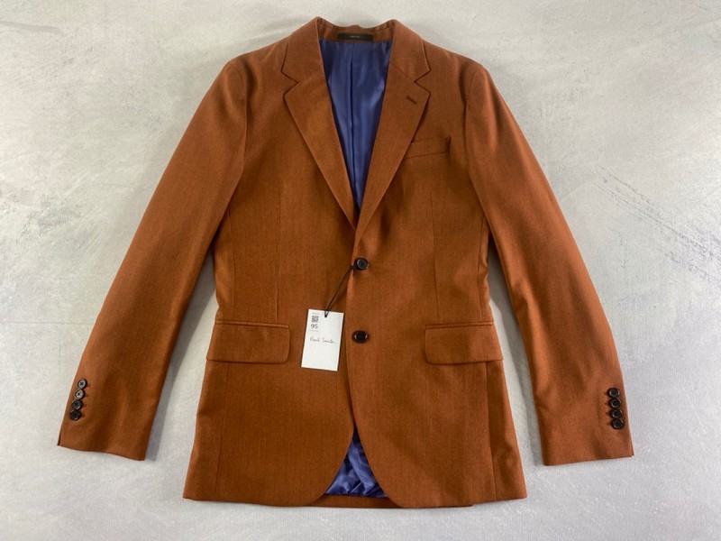 Lot 95  
            Nottingham Prem - Delivery Only 

                
PAUL SMITH MENS 2 BUTTON JACKET.SIZE 36R/46R