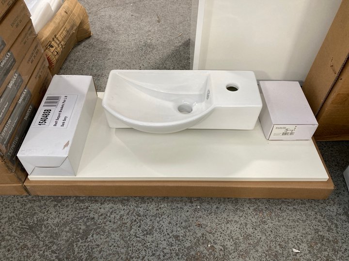 Lot 1163  
            Marchington SR18 - Collection 

                
(COLLECTION ONLY) LINEN WHITE 820 X 355MM COUNTERTOP WITH GREY SHELF SUPPORT BRAC...