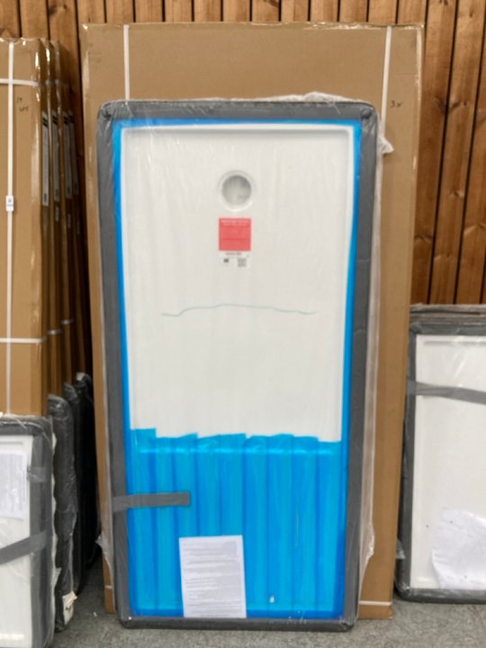 Lot 1202  
            Marchington SR18 - Collection 

                
(COLLECTION ONLY) CLEAR GLASS SILVER FRAMED 1000 X 1900MM BIFOLD SHOWER DOOR WITH...