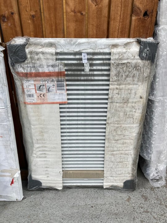Lot 1205  
            Marchington SR18 - Delivery or Collection 

                
PREMIER HE SINGLE COMPACT RADIATOR 37" X 27" - ORIGINAL RRP £225: LOCATION - D5