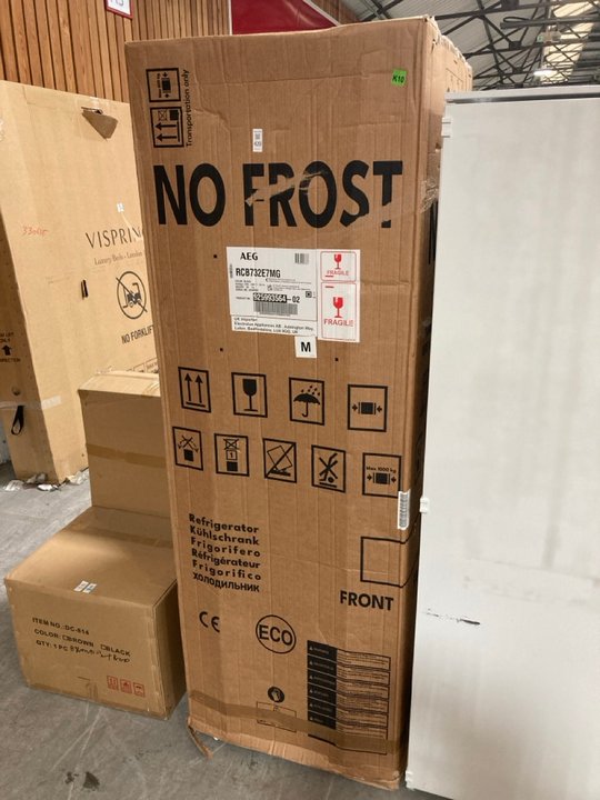 Lot 420  
            Marchington SR10 - Delivery or Collection 

                
AEG FRIDGE FREEZER: MODEL RCB732E7MG - ORIGINAL RRP £1199: LOCATION - A2