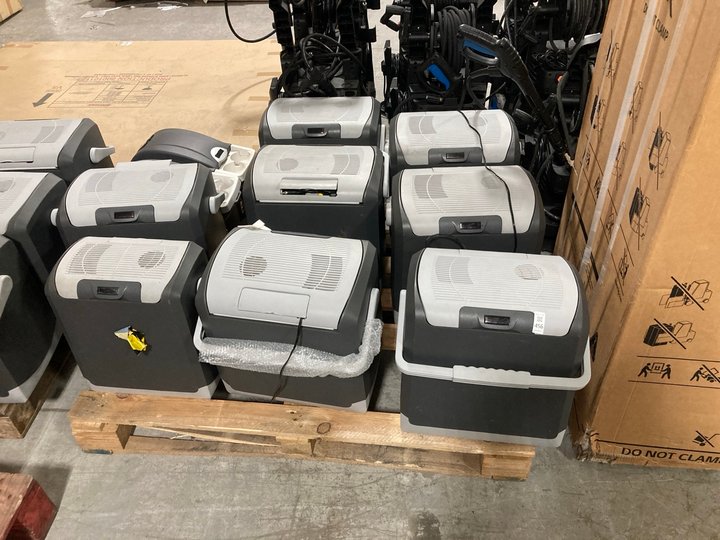 Lot 456  
            Marchington SR10 - Delivery or Collection 

                
PALLET OF ASSORTED ELECTRIC COOLBOXES: LOCATION - A1 (KERBSIDE PALLET DELIVERY)