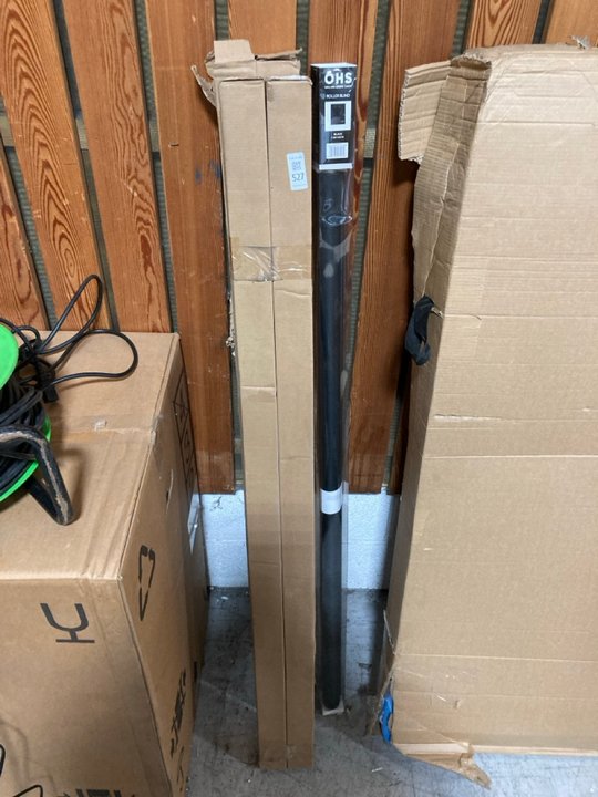 Lot 527  
            Marchington SR10 - Delivery or Collection 

                
4 X OHS 120 X 165CM ROLLER BLINDS IN BLACK: LOCATION - A1