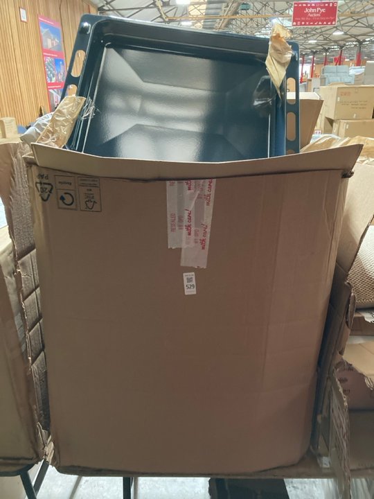 Lot 529  
            Marchington SR10 - Delivery or Collection 

                
QTY OF 38CM STAINLESS STEEL GRILL TRAYS: LOCATION - A1