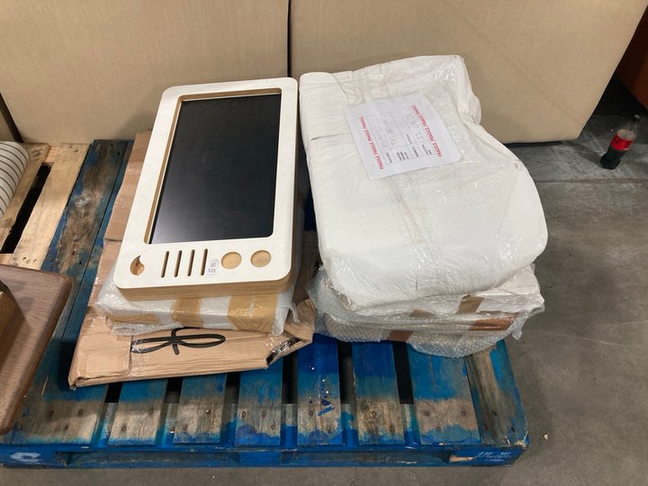 Lot 533  
            Marchington SR10 - Delivery or Collection 

                
PALLET OF ASSORTED MONITORS: LOCATION - B8 (KERBSIDE PALLET DELIVERY)