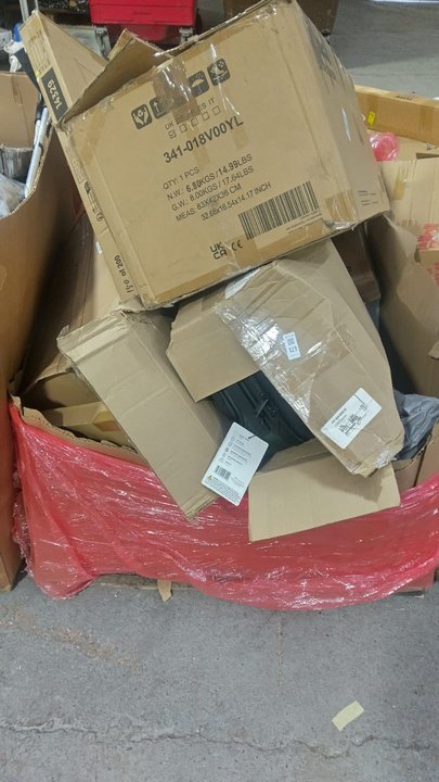 Lot 547  
            Marchington SR10 - Delivery or Collection 

                
PALLET OF ASSORTED HOUSEHOLD ITEMS TO INCLUDE TATKRAFT GARMENT RACK: LOCATION - S...