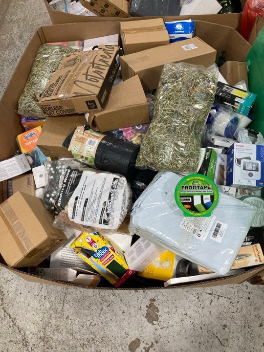 Lot 553  
            Marchington SR10 - Delivery or Collection 

                
PALLET OF ASSORTED ITEMS TO INCLUDE A QTY OF 36MM X 41.1M FROGTAPE: LOCATION - SR...