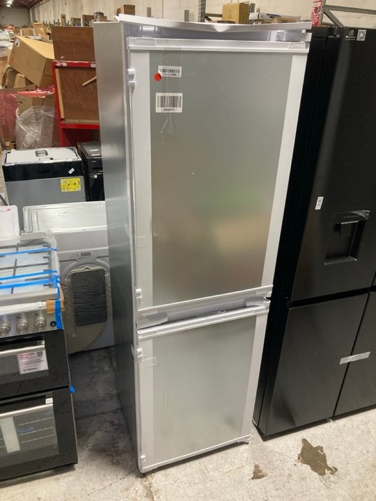 Lot 558  
            Marchington SR10 - Delivery or Collection 

                
HOTPOINT HPKS1262B4UK INTEGRATED 50/50 FRIDGE FREEZER IN WHITE - ORIGINAL RRP:£44...