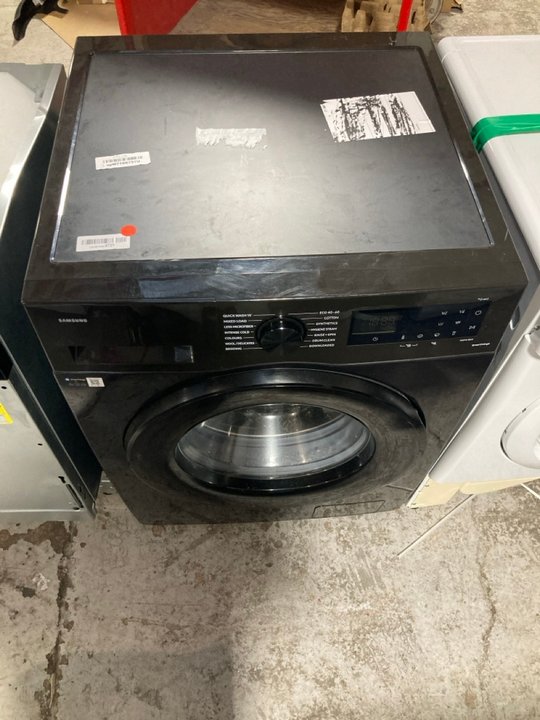 Lot 572  
            Marchington SR10 - Delivery or Collection 

                
SAMSUNG WW80CGC04DAB SMART THINGS WASHING MACHINE IN BLACK: LOCATION - SR16_B2