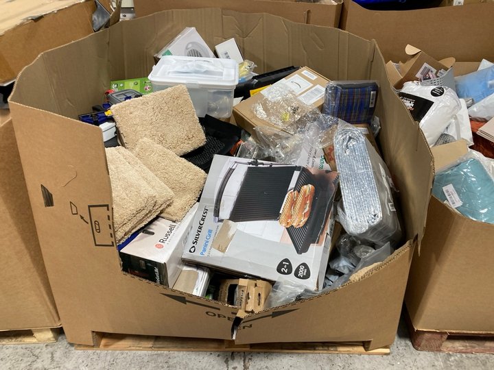 Lot 580  
            Marchington SR10 - Delivery or Collection 

                
PALLET OF ASSORTED ITEMS TO INCLUDE SILVERCREST PANINI GRILL: LOCATION - SR16_B2 ...