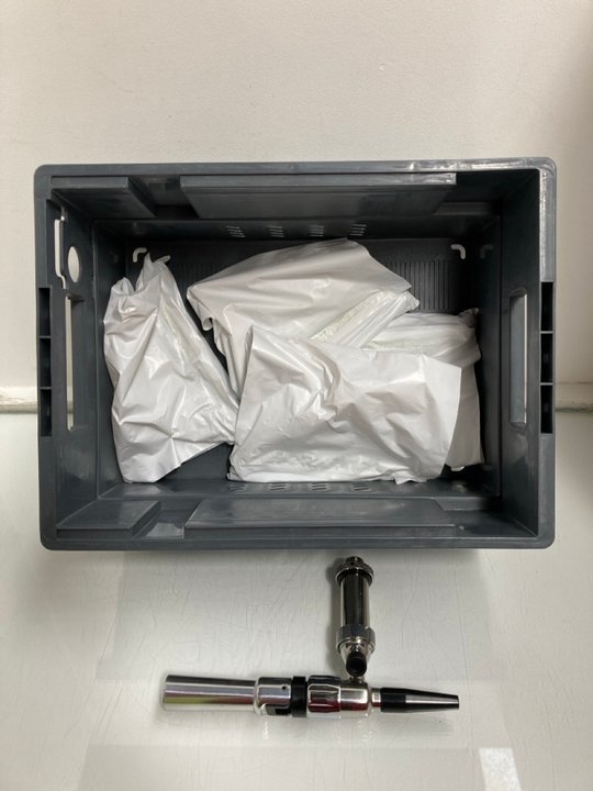 Lot 1029  
            Marchington SR13 - Parcel Delivery Only 

                
4 X CHROME BEER TAP DISPENSERS -ORIGINAL COMBINED RRP £172.00: LOCATION - H1