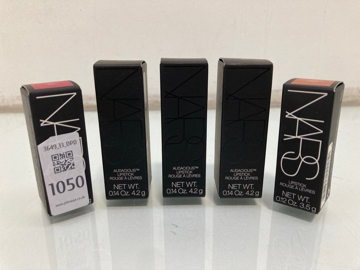 Lot 1050  
            Marchington SR13 - Parcel Delivery Only 

                
3 X NARS 4.2G AUDACIOUS LIPSTICKS IN SHADES VERA, RITA & ANNA TO INCLUDE 2 X NARS...