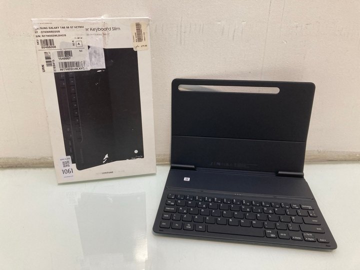 Lot 1061  
            Marchington SR13 - Parcel Delivery Only 

                
SAMSUNG KEYBOARD SLIM BOOK COVER IN BLACK FOR SAMSUNG GALAXY TAB S8 - ORIGINAL RR...
