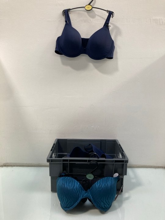 Lot 1071  
            Marchington SR13 - Parcel Delivery Only 

                
QTY OF ASSORTED WOMENS UNDERWEAR IN VARIOUS SIZES TO INCLUDE JOHN LEWIS & PARTNER...