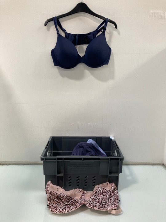Lot 1074  
            Marchington SR13 - Parcel Delivery Only 

                
QTY OF ASSORTED WOMENS UNDERWEAR IN VARIOUS SIZES TO INCLUDE FANTASIA FLORAL LACE...