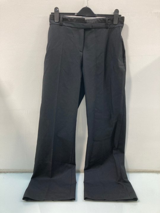 Lot 1078  
            Marchington SR13 - Parcel Delivery Only 

                
THE KOOPLES PANTALON TROUSERS IN CAMEL BLACK - SIZE UK 38W - ORIGINAL RRP £285: L...