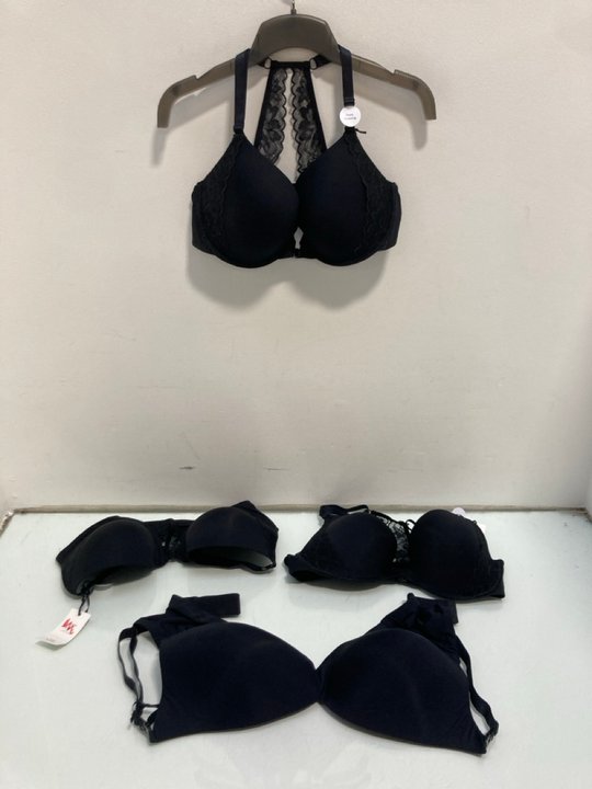 Lot 1106  
            Marchington SR13 - Parcel Delivery Only 

                
QTY OF JOHN LEWIS & PARTNERS NURSING CROP CUP BRAS IN BLACK IN VARIOUS SIZES TO I...