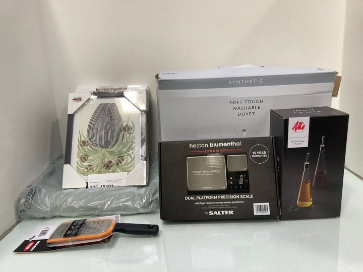 Lot 1116  
            Marchington SR13 - Parcel Delivery Only 

                
QTY OF ASSORTED HOMEWARE ITEMS TO INCLUDE JOHN LEWIS & PARTNERS SOFT TOUCH 13.5 T...