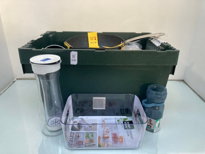 Lot 1141  
            Marchington SR13 - Parcel Delivery Only 

                
QTY OF ASSORTED KITCHEN ITEMS TO INCLUDE BRITA 1.3 LITRE WATER FILTER CARAFE: LOC...