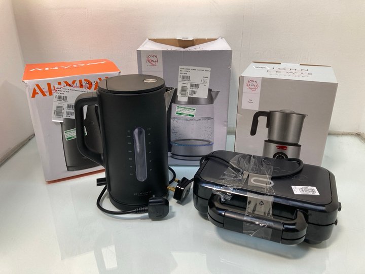 Lot 1197  
            Marchington SR13 - Parcel Delivery Only 

                
5 X ASSORTED KITCHEN APPLIANCES TO INCLUDE JOHN LEWIS & PARTNERS MILK FROTHER: LO...