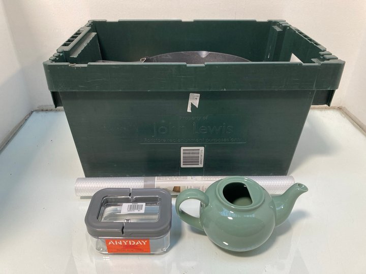 Lot 1202  
            Marchington SR13 - Parcel Delivery Only 

                
QTY OF ASSORTED KITCHEN ITEMS TO INCLUDE JOHN LEWIS & PARTNERS 30CM CAST IRON FRY...