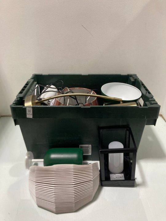 Lot 1259  
            Marchington SR13 - Parcel Delivery Only 

                
QTY OF ASSORTED LIGHTING ITEMS TO INCLUDE JOHN LEWIS & PARTNERS MUSHROOM LED TABL...