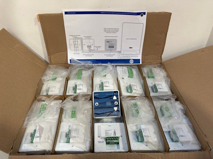 Lot 1373  
            Marchington SR13 - Parcel Delivery Only 

                
BOX OF MORCO M5003EC2 THERMOSTAT CENTRAL HEATING CONTROL BOXES: LOCATION - F13