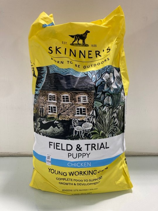 Lot 1394  
            Marchington SR13 - Parcel Delivery Only 

                
SKINNER'S 15KG FIELD & TRIAL PUPPY YOUNG WORKING DOG FOOD IN CHICKEN FLAVOUR - BB...