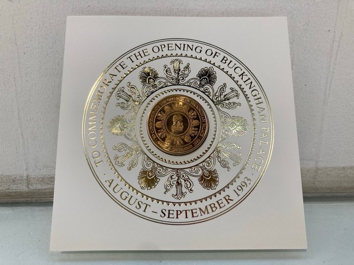 Lot 1409  
            Marchington SR13 - Parcel Delivery Only 

                
COMMEMORATIVE MEDALLION FOR THE OPENING OF BUCKINGHAM PALACE AUGUST-SEPTEMBER 199...