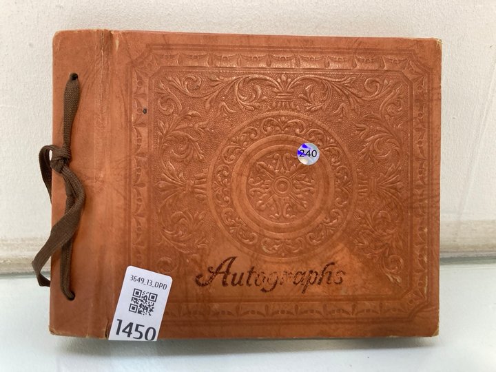 Lot 1450  
            Marchington SR13 - Parcel Delivery Only 

                
A VINTAGE AUTOGRAPH BOOK START DATE 1946 TO INCLUDE RICHARD BEECHING, LORD GARDIN...