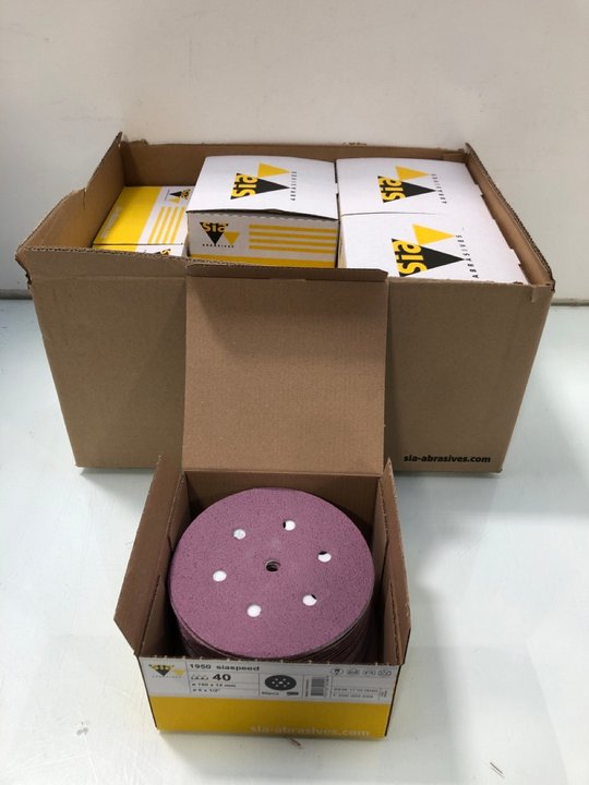 Lot 1562  
            Marchington SR13 - Parcel Delivery Only 

                
QTY OF SIA ABRASIVE 1950 SIASPEED 150 X 12MM CIRCULAR SANDPAPER: LOCATION - F6