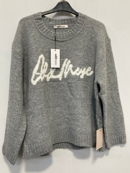 Lot 1657  
            Marchington SR13 - Parcel Delivery Only 

                
ODDMUSE LONDON THE ULTIMATE MUSE LADIES KNITTED JUMPER IN GREY-UK SIZE S-ORIGINAL...