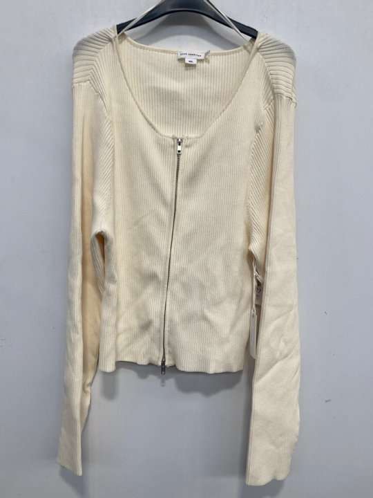Lot 922  
            Marchington SR13 - Parcel Delivery Only 

                
GOOD AMERICAN VINTAGE RIB ZIP FRONT CARDIGAN IN NATURAL-UK SIZE 4XL-ORIGINAL RRP ...