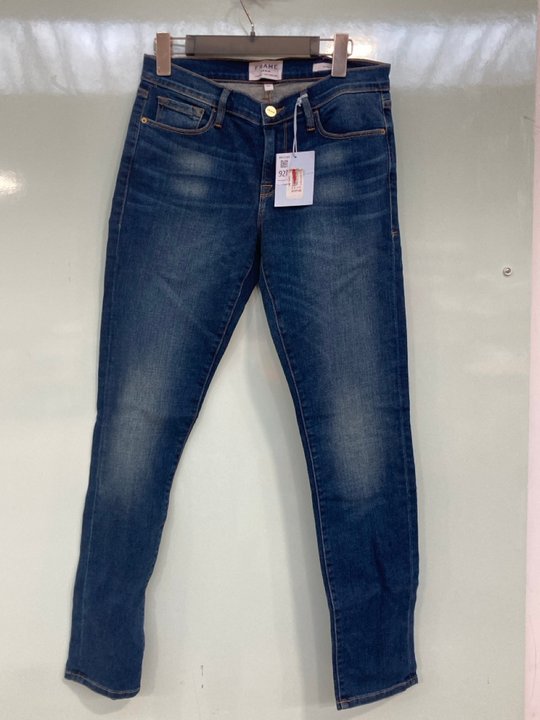 Lot 927  
            Marchington SR13 - Parcel Delivery Only 

                
FRAME LE GARCON JEANS IN BLUE-UK SIZE 25"-ORIGINAL RRP £195.00: LOCATION - H4