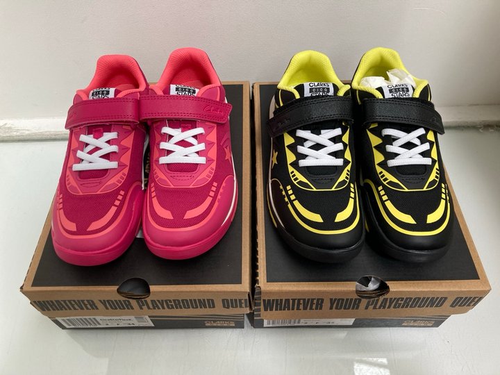 Lot 968  
            Marchington SR13 - Parcel Delivery Only 

                
2 X PAIRS OF CLARKS CHILDRENS CICA STAR FLEX TRAINERS IN PINK COMBI AND BLACK COM...
