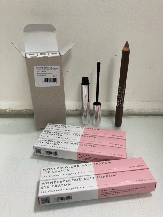 Lot 982  
            Marchington SR13 - Parcel Delivery Only 

                
6 X BEAUTY PIE FLASH LASH MASCARAS IN COSMIC BLACK TO INCLUDE 6 X BEAUTY PIE WOND...