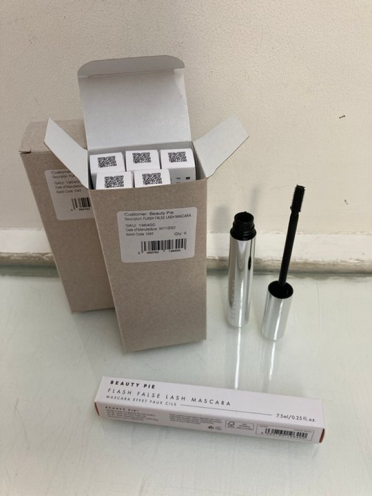 Lot 987  
            Marchington SR13 - Parcel Delivery Only 

                
12 X BEAUTY PIE FLASH FALSE LASH MASCARAS IN COSMIC BLACK-ORIGINAL COMBINED RRP £...