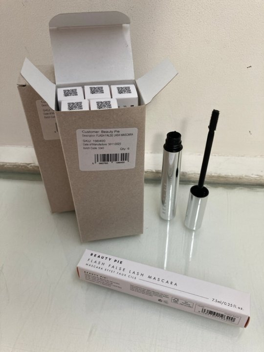 Lot 994  
            Marchington SR13 - Parcel Delivery Only 

                
12 X BEAUTY PIE FLASH FALSE LASH MASCARAS IN COSMIC BLACK-ORIGINAL COMBINED RRP £...