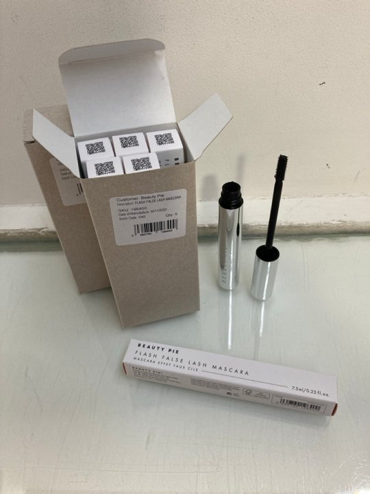 Lot 995  
            Marchington SR13 - Parcel Delivery Only 

                
12 X BEAUTY PIE FLASH FALSE LASH MASCARAS IN COSMIC BLACK-ORIGINAL COMBINED RRP £...