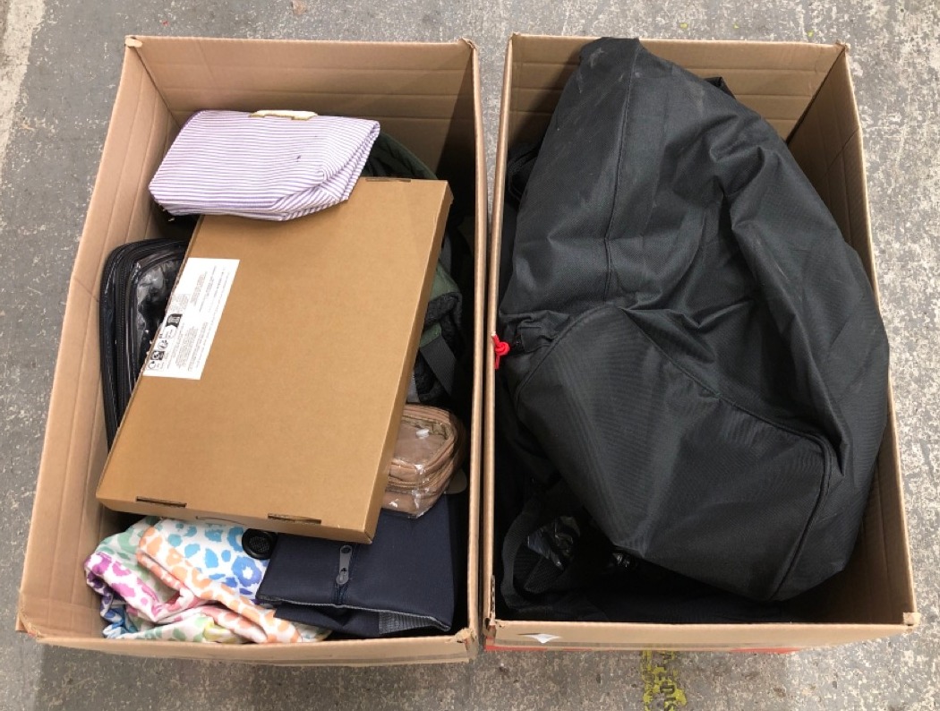 Lot 702  
            Edinburgh SR23 - Delivery Only 

                
QUANTITY OF CLOTHING & APPAREL ITEMS TO INCLUDE JANSPORT BLACK BACKPACK: LOCATION...