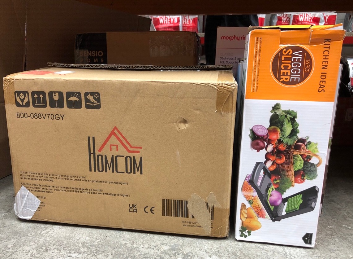 Lot 537  
            Edinburgh SR24 - Delivery Only 

                
QUANTITY OF KITCHEN & APPLIANCES ITEMS TO INCLUDE RAM® MANDOLINE 13 IN 1 VEGETABL...