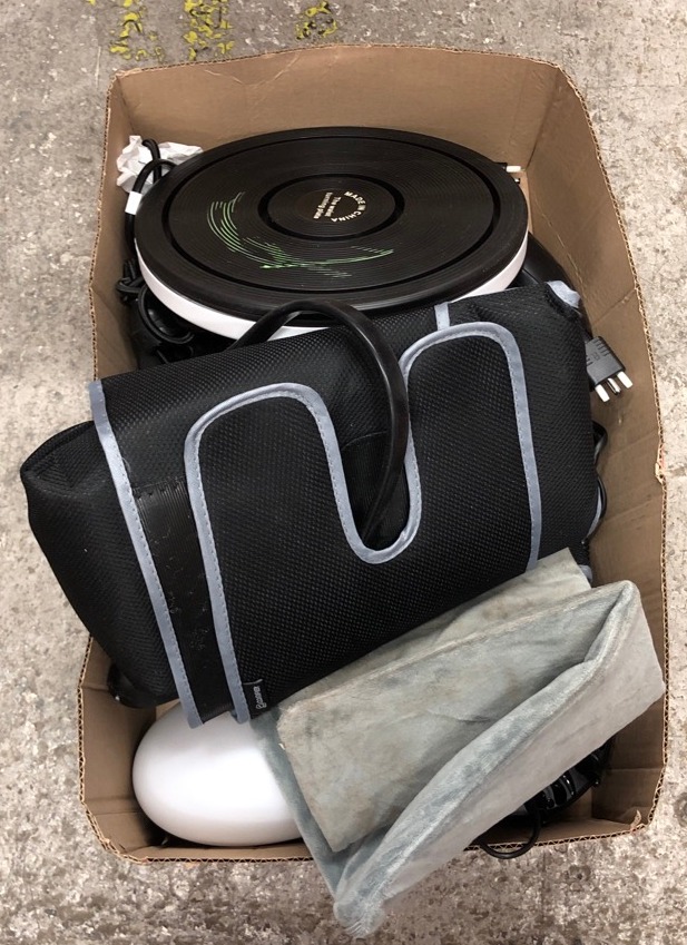 Lot 606  
            Edinburgh SR24 - Delivery Only 

                
QUANTITY OF HEALTH & BEAUTY ITEMS TO INCLUDE LUMIE BODYCLOCK GLOW: LOCATION - F RACK