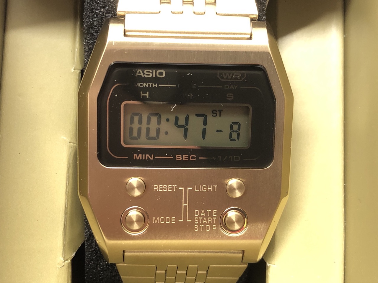 Lot 614  
            Edinburgh SR24 - Delivery Only 

                
CASIO A1100G-5EF VINTAGE COLLECTION DIGITAL WATCH ORIGINAL RRP £120: LOCATION - F...