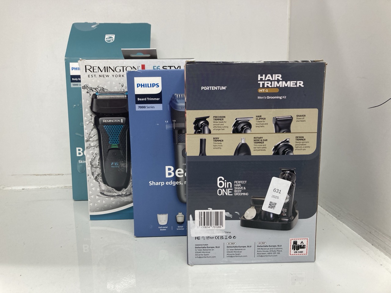 Lot 631  
            Edinburgh SR24 - Delivery Only 

                
QUANTITY OF HEALTH & BEAUTY ITEMS TO INCLUDE PORTENTUM BEARD TRIMMER HAIR CLIPPER...