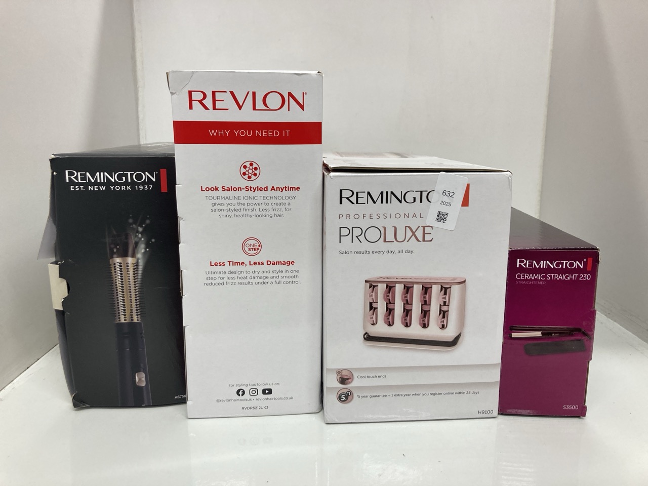 Lot 632  
            Edinburgh SR24 - Delivery Only 

                
QUANTITY OF HEALTH & BEAUTY ITEMS TO INCLUDE REMINGTON PROLUXE HEATED HAIR ROLLER...
