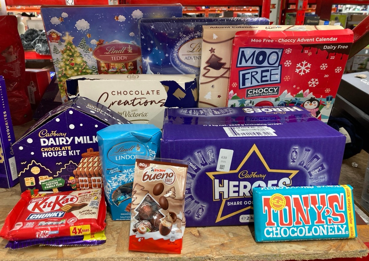 Lot 639  
            Edinburgh SR24 - Delivery Only 

                
QUANTITY OF FOOD & DRINK ITEMS TO INCLUDE TONY'S CHOCOLONELY MILK CRISPY WAFER CH...