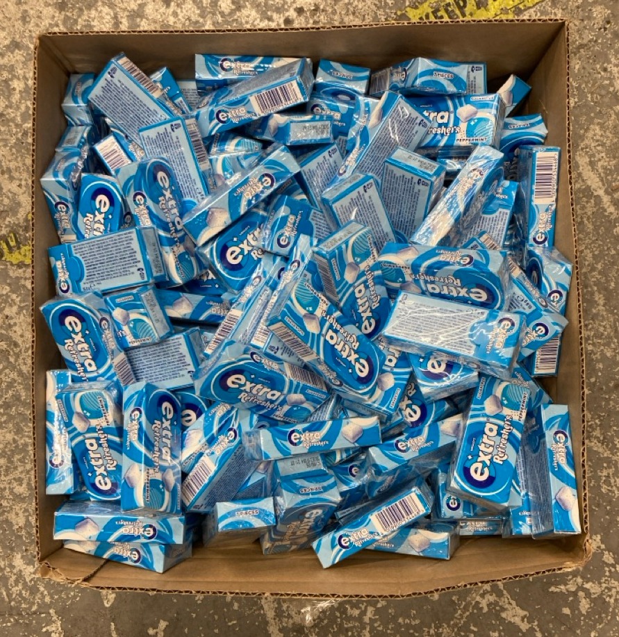 Lot 666  
            Edinburgh SR24 - Delivery Only 

                
QUANTITY OF  EXTRA REFRESHER PEPPERMINT GUM BBE 18/06/26: LOCATION - G RACK