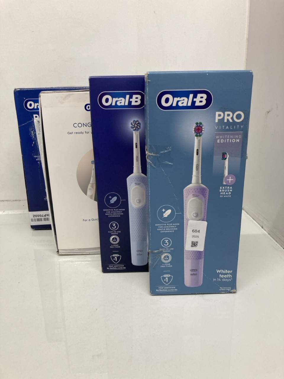 Lot 684  
            Edinburgh SR24 - Delivery Only 

                
QUANTITY OF HEALTH & BEAUTY ITEMS TO INCLUDE ORAL-B VITALITY PRO 2X ELECTRIC TOOT...
