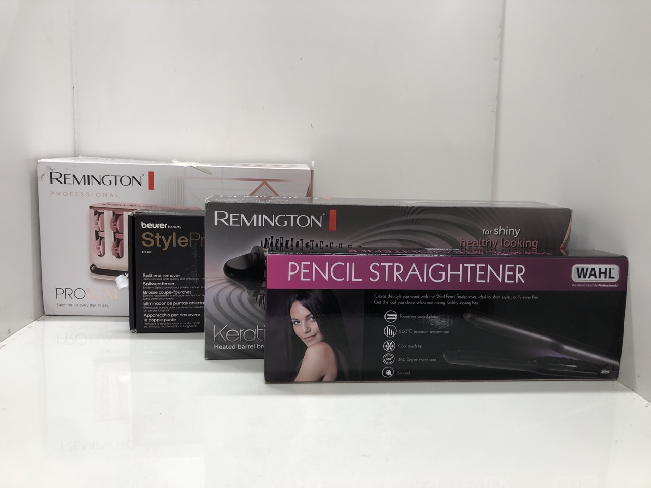 Lot 689  
            Edinburgh SR24 - Delivery Only 

                
QUANTITY OF HEALTH & BEAUTY ITEMS TO INCLUDE BEURER HT 22 SPLIT END REMOVER, REMO...