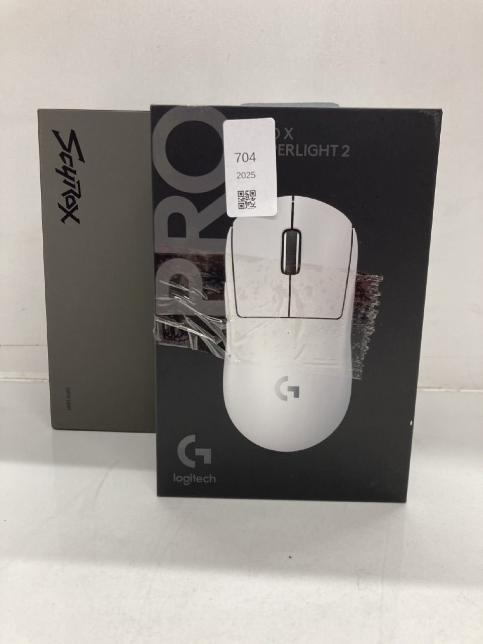 Lot 704  
            Edinburgh SR24 - Delivery Only 

                
LOGITECH G PRO X SUPERLIGHT 2 LIGHTSPEED WIRELESS GAMING MOUSE, 8K POLLING, LIGHT...